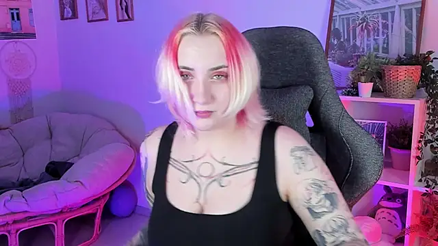 AsheLucker online show from 03.02.25