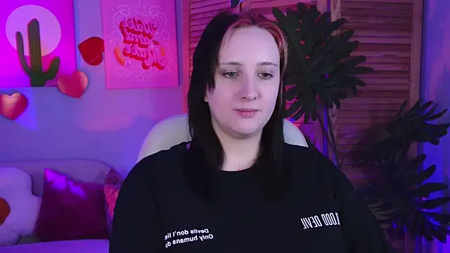 AsheLucker online show from 04.15.26