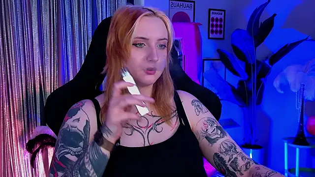 AsheLucker online show from 05.13.26