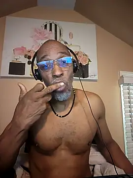 Lonelynudist59 online show from 10.16.25