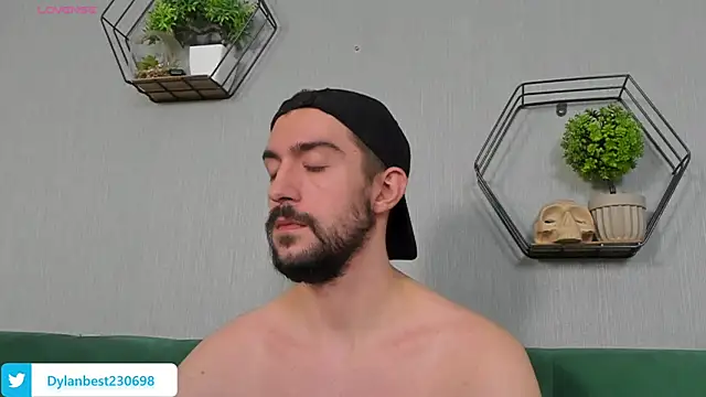 Dylan Best online show from 09.22.25