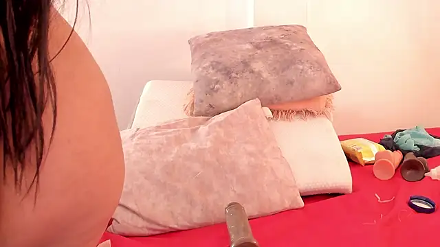 Snapshot of IsiisLovei chatting on 01.27.25 IsiisLovei online show from 01.27.25