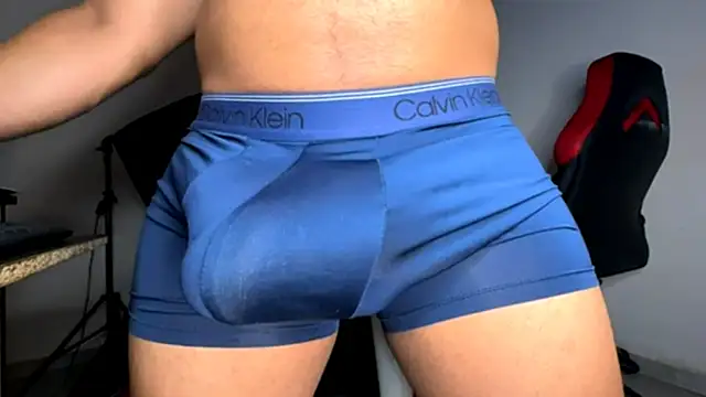 Snapshot of jordylatin20 chatting on 11.20.25 jordylatin20 online show from 11.20.25