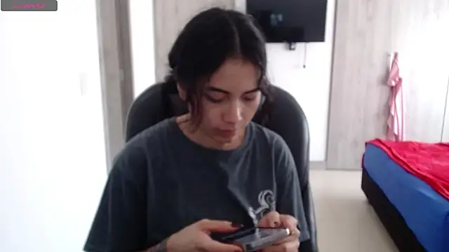 numberfav8 online show from 12.24.24