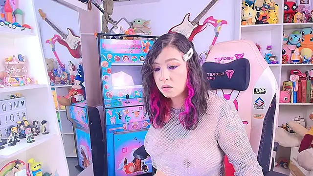 meda kawaii  online show from 09.29.25