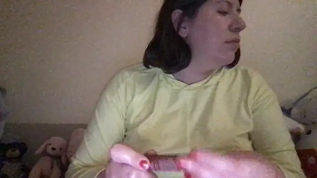 Snapshot of HYPHYtype chatting on 06.28.26 HYPHYtype online show from 06.28.26