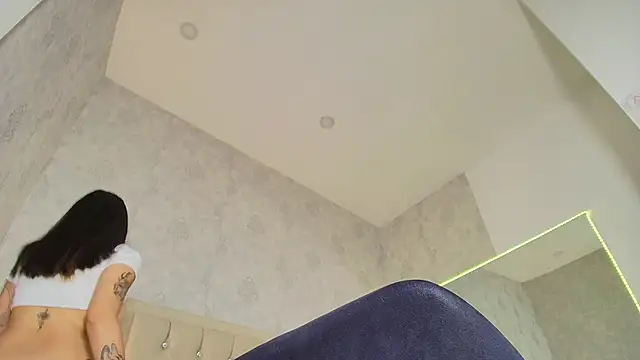 nini love01 online show from 03.10.25