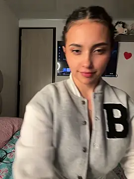 Lucy Marin online show from 03.12.25