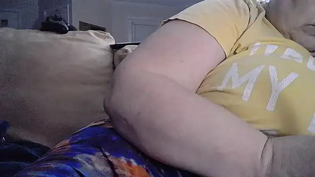 atlwebbie75 online show from 11.17.25