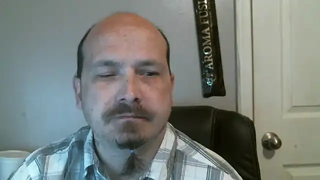 Snapshot of kong_smurfette chatting on 01.27.25 kong smurfette online show from 01.27.25