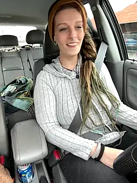 MenaDreadfull online show from 12.04.24