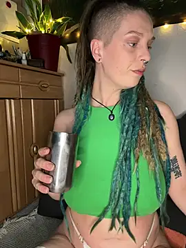 MenaDreadfull online show from 03.12.26