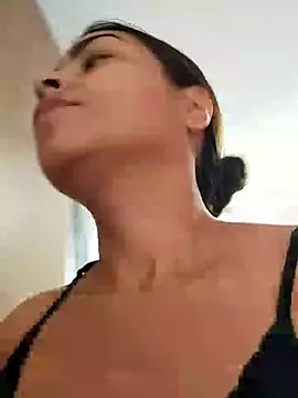 Snapshot of Ivanna2 chatting on 01.18.25 Ivanna2 online show from 01.18.25