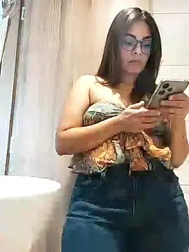 Snapshot of Ivanna2 chatting on 01.30.25 Ivanna2 online show from 01.30.25