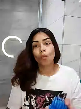 Snapshot of Ivanna2 chatting on 02.03.25 Ivanna2 online show from 02.03.25