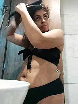 Snapshot of Ivanna2 chatting on 02.25.25 Ivanna2 online show from 02.25.25