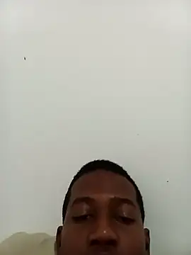 Safadinho2312 online show from 10.18.25