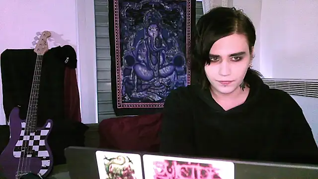 Snapshot of sademobeer chatting on 03.17.26 sademobeer online show from 03.17.26