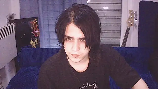 Snapshot of sademobeer chatting on 04.29.26 sademobeer online show from 04.29.26