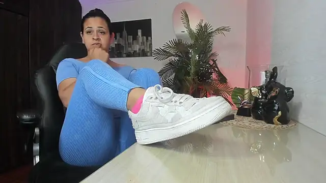 Amaia Bushida online show from 04.15.26