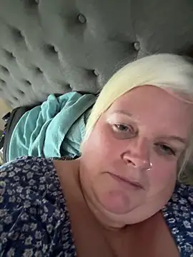 sexychazza16 online show from 10.24.25