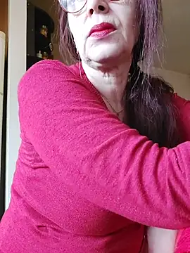 Snapshot of Love_Tina56 chatting on 11.26.25 Love Tina56 online show from 11.26.25