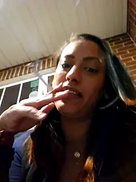 Snapshot of Nikkierosee chatting on 03.04.25 Nikkierosee online show from 03.04.25