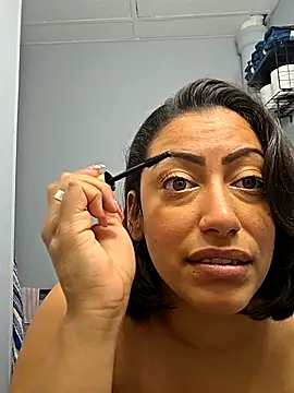 Snapshot of Nikkierosee chatting on 09.17.25 Nikkierosee online show from 09.17.25