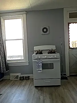 Snapshot of Nikkierosee chatting on 11.14.25 Nikkierosee online show from 11.14.25