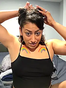 Nikkierosee online show from 12.21.25