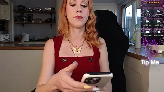 Snapshot of stripmequick chatting on 03.19.25 stripmequick online show from 03.19.25