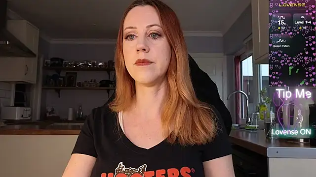 Snapshot of stripmequick chatting on 02.10.26 stripmequick online show from 02.10.26