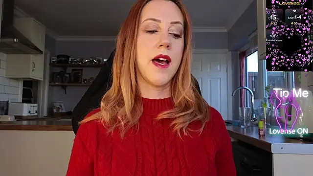 Snapshot of stripmequick chatting on 02.14.26 stripmequick online show from 02.14.26