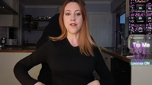 Snapshot of stripmequick chatting on 02.15.26 stripmequick online show from 02.15.26