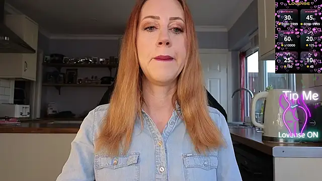 Snapshot of stripmequick chatting on 02.20.26 stripmequick online show from 02.20.26