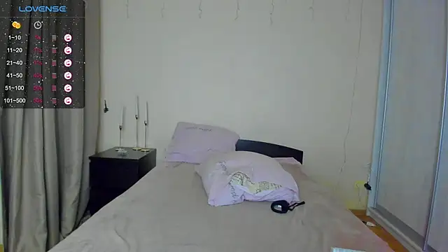 Snapshot of Bella_Foryou chatting on 01.05.25 Bella Foryou online show from 01.05.25