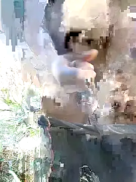 Snapshot of FinableKnee chatting on 09.15.25 FinableKnee online show from 09.15.25