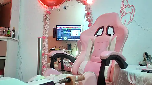 Dulce Maria05 online show from 12.31.24