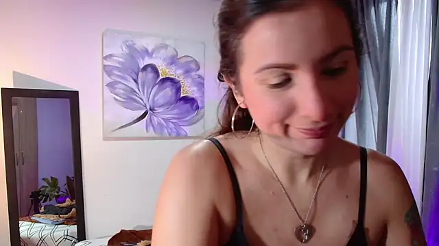 vanessabrown  online show from 02.07.25