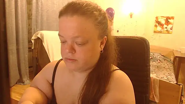 Snapshot of Janiffer_MiMi chatting on 12.21.24 Janiffer MiMi online show from 12.21.24