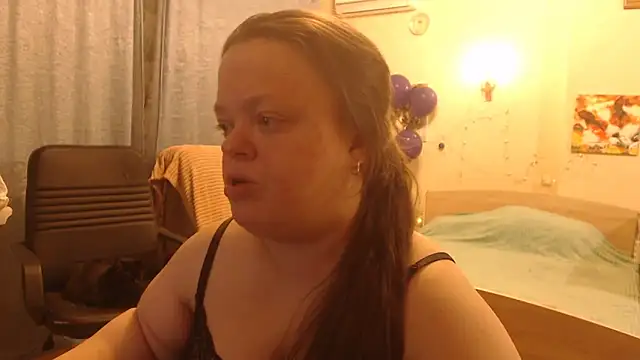 Snapshot of Janiffer_MiMi chatting on 12.31.24 Janiffer MiMi online show from 12.31.24