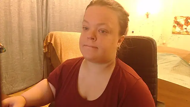 Snapshot of Janiffer_MiMi chatting on 01.05.25 Janiffer MiMi online show from 01.05.25