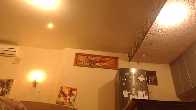 Snapshot of Janiffer_MiMi chatting on 01.28.25 Janiffer MiMi online show from 01.28.25