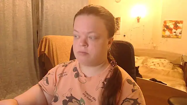 Snapshot of Janiffer_MiMi chatting on 02.01.25 Janiffer MiMi online show from 02.01.25