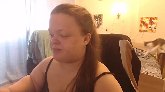 Snapshot of Janiffer_MiMi chatting on 02.14.25 Janiffer MiMi online show from 02.14.25