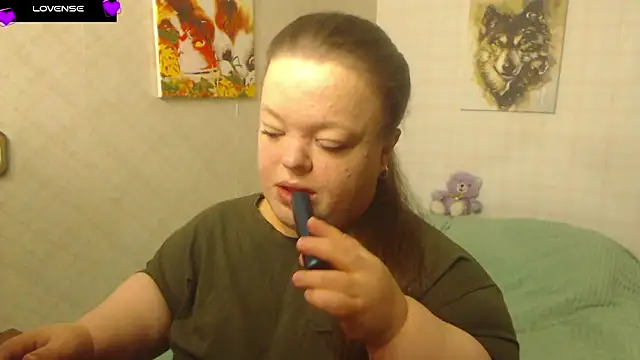 Snapshot of Janiffer_MiMi chatting on 10.05.25 Janiffer MiMi online show from 10.05.25