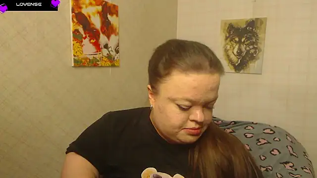 Snapshot of Janiffer_MiMi chatting on 10.17.25 Janiffer MiMi online show from 10.17.25