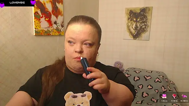 Snapshot of Janiffer_MiMi chatting on 11.07.25 Janiffer MiMi online show from 11.07.25