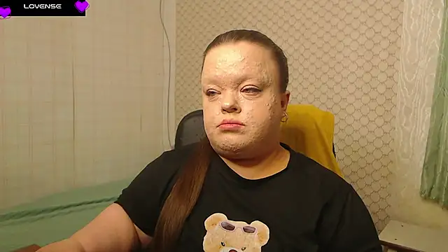 Janiffer MiMi online show from 04.04.26