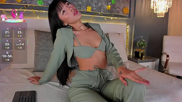 evamoretti online show from 03.18.25